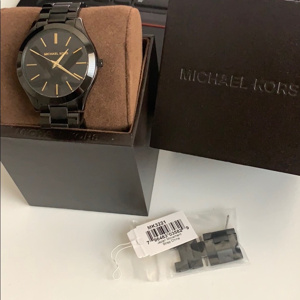 Michael Kors Slim Runway Black Dial Unisex Watch